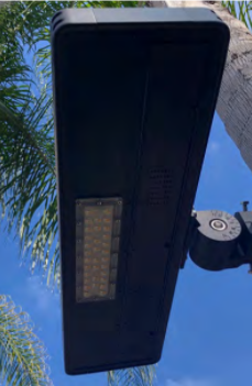 SIEGE SOLAR AREA LIGHT: 7" x 28"