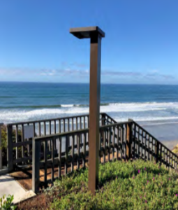 SIEGE SOLAR AREA LIGHT: 15" x 15"